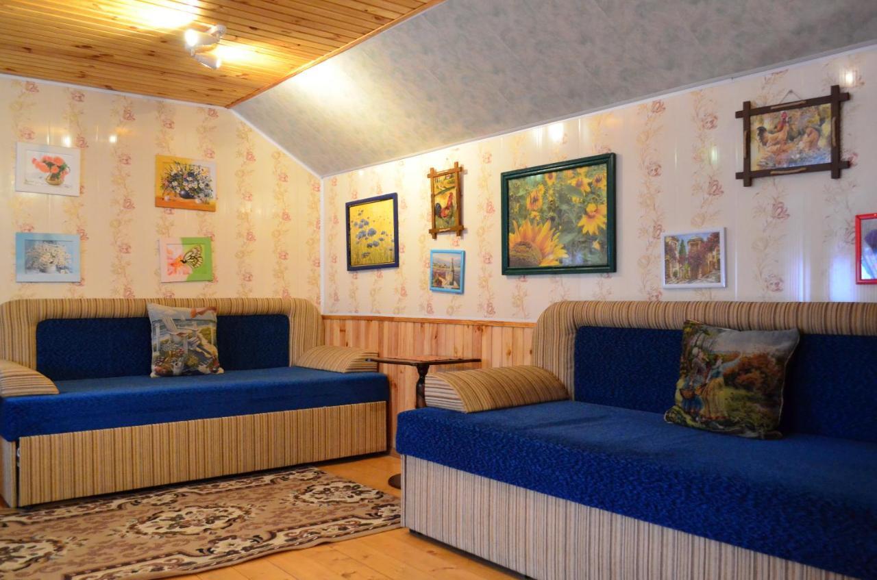 Cottages On Gdantsevskaya Street Kryvy Rih Extérieur photo