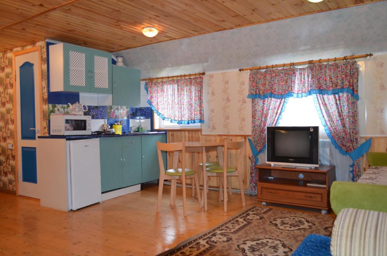Cottages On Gdantsevskaya Street Kryvy Rih Extérieur photo