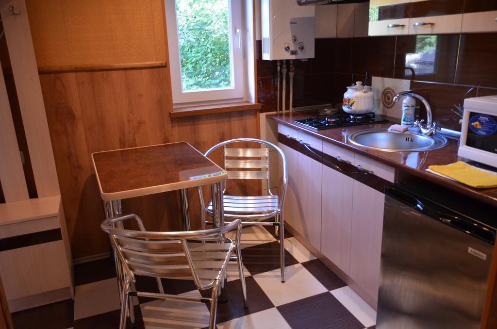 Cottages On Gdantsevskaya Street Kryvy Rih Chambre photo