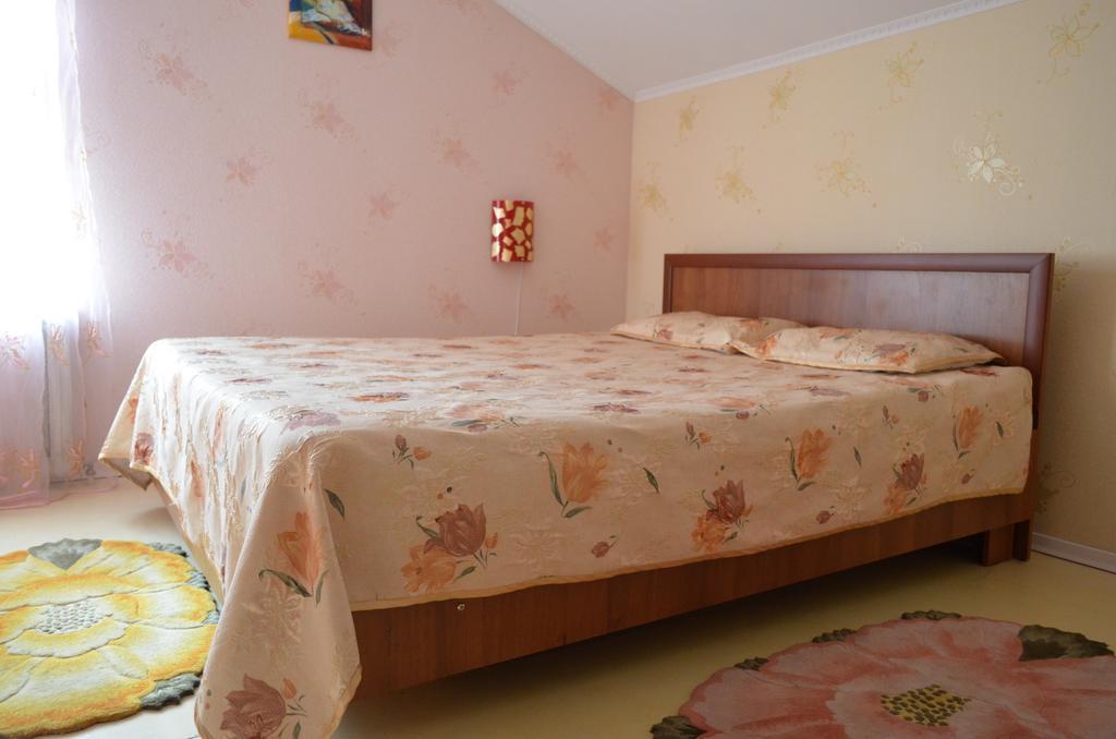 Cottages On Gdantsevskaya Street Kryvy Rih Chambre photo